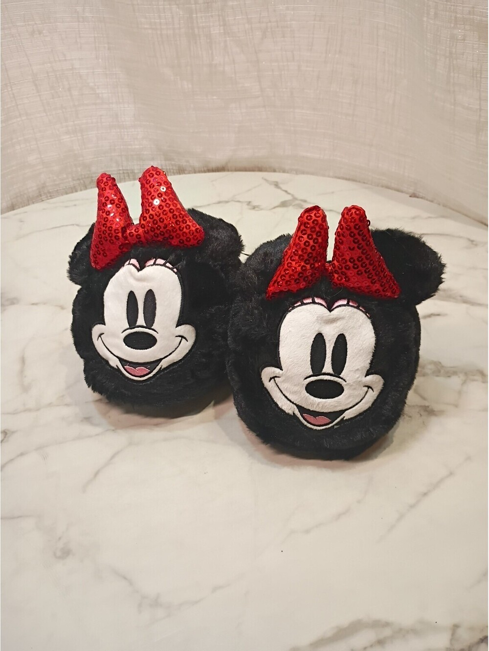 Forever 21 Disney Slippers Black Size Large Minnie Mouse New W/Tag